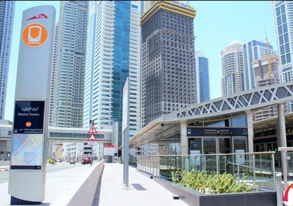 High Floor With City Skyline & Burj Khalifa View 3 Bedroom Unit Marina Dubái Exterior foto